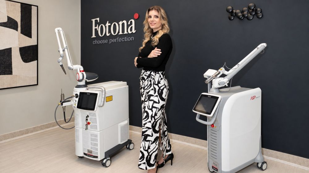 Detalhe técnico de ponteira e equipamentos Fotona na Clínica Leilane Catricala